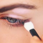 applying-eyeshadow-612 (Custom)