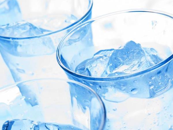 Water Diet-Benefits of Drinking Cold Water (Copy)