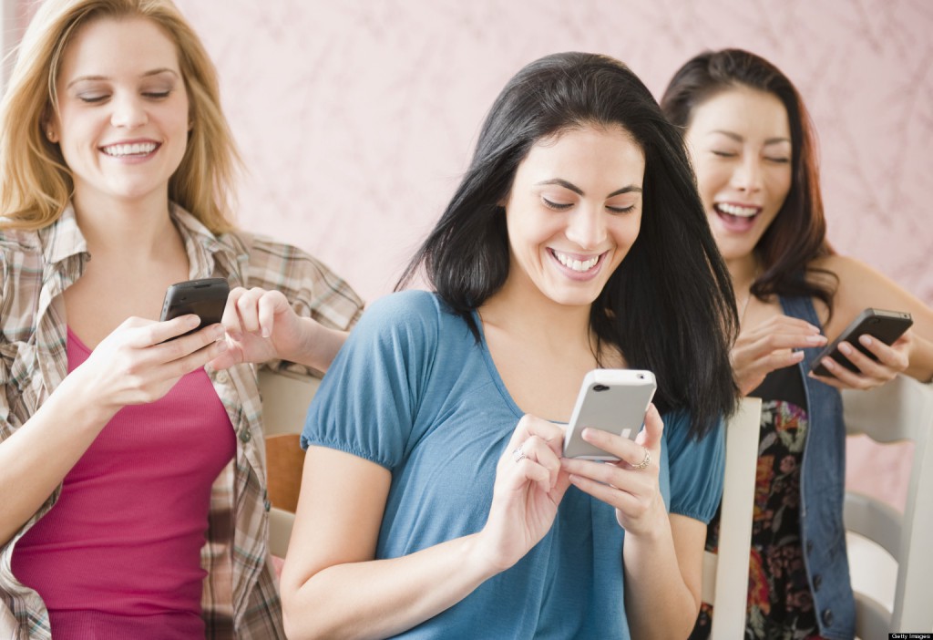 o-IPHONE-facebook