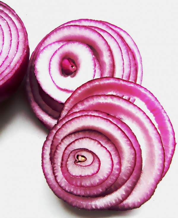 Red_onions_(cross-sections)