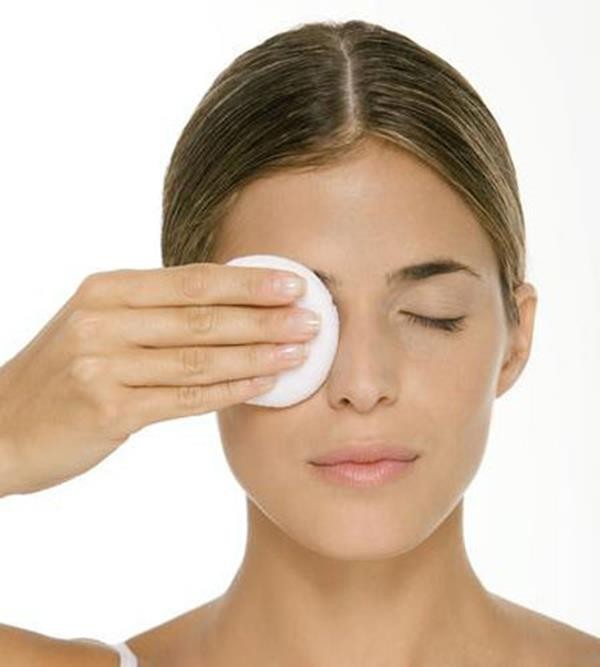 eye-make-up-remover-pic (Copy)