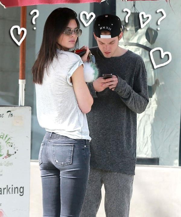 kendall-jenner-steps-out-with-mystery-man__oPt