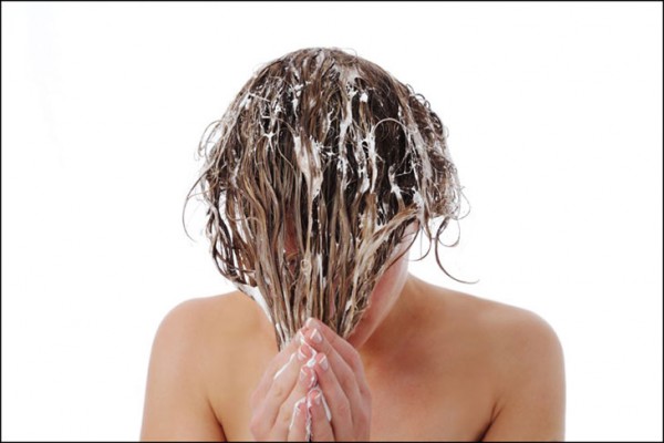 woman-with-yogurt-and-coconut-oil-hair-mask