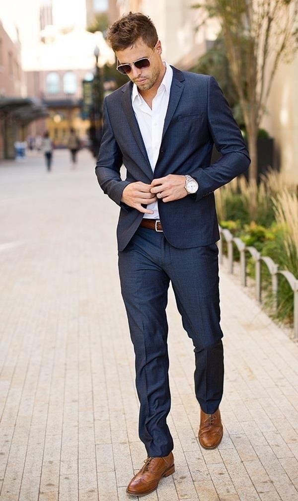 Dynamic-Mens-Hairstyles-Works-with-Suits-42