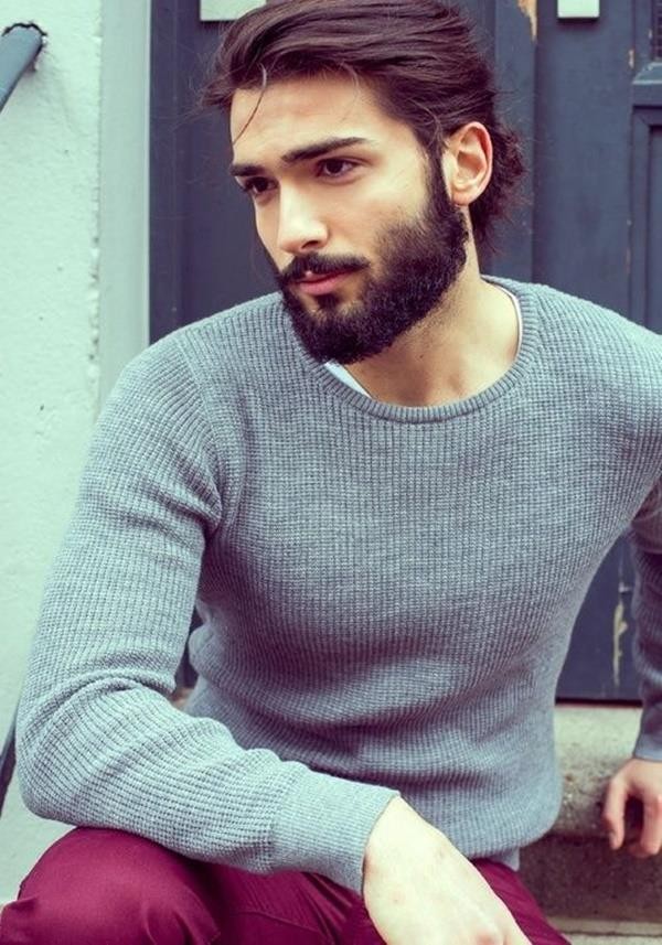 Hot-Man-Bun-Hairstyles-For-Guys-30