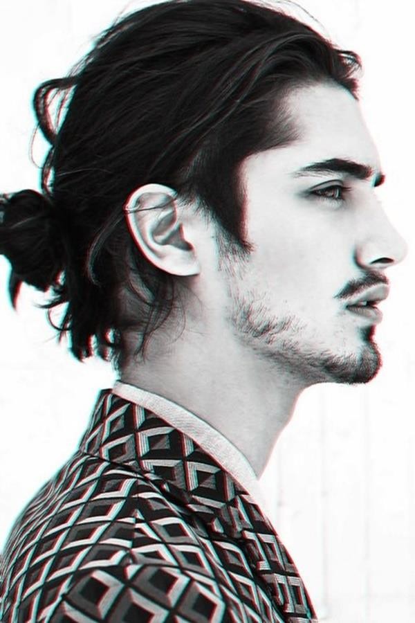 Hot-Man-Bun-Hairstyles-For-Guys-5