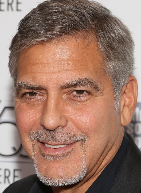 gallery-1443646238-george-clooney-no-upper-lip