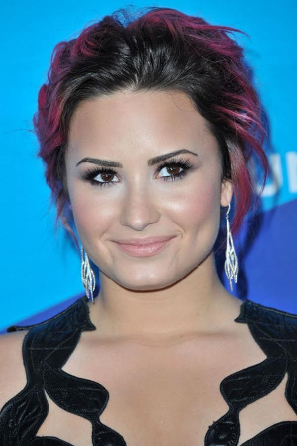 mcx-pink-hair-demi-lovato