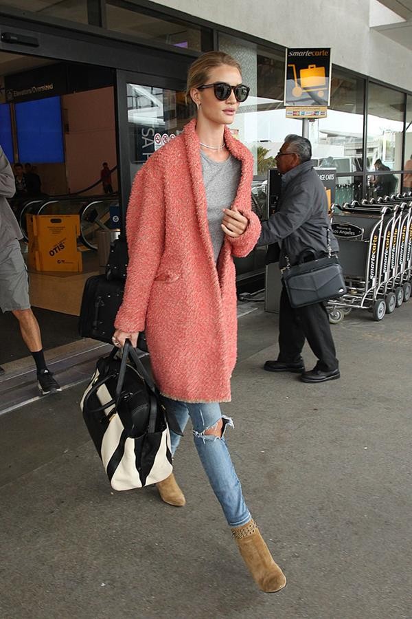 Rosie-Huntington-Whiteley-proved-all-you-need-great-jacket