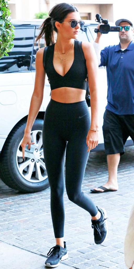 081215-kendall-jenner-workout