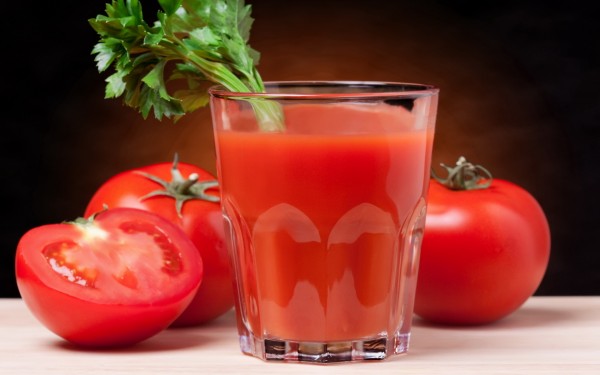 Food_Drinks_Glass_of_tomato_juice