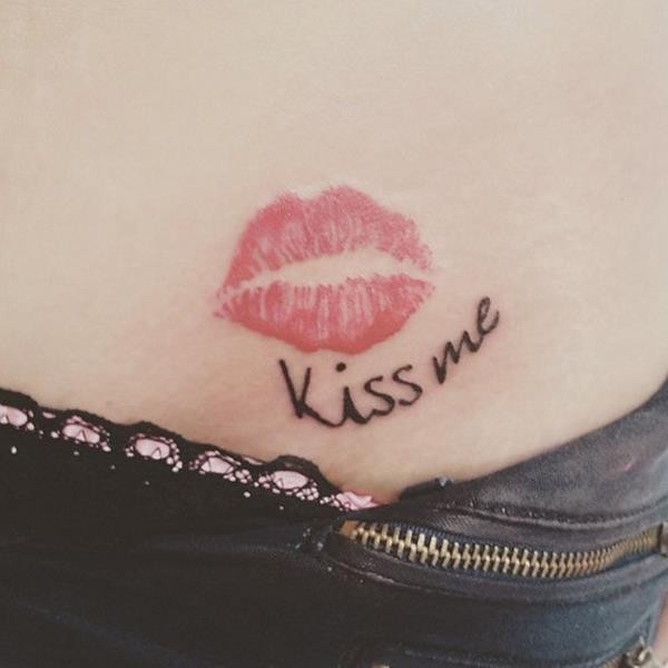 Lipstick-Print-Tattoo-Ideas (8)