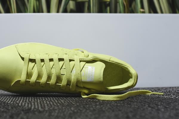 Raf_Simons_x_Adidas_StanSmith_LemonFrost__8