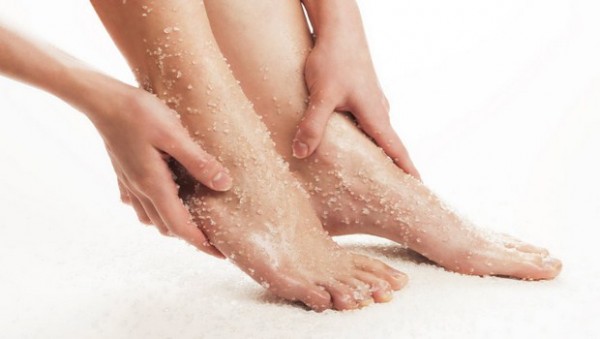 how-to-prevent-razor-burn-exfoliate