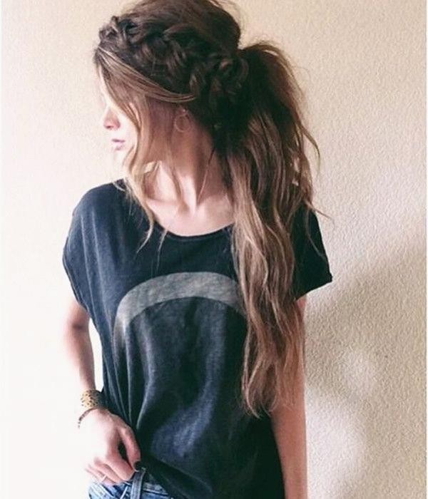 10-Lovely-Ponytail-Hair-Ideas-For-Long-Hair-1