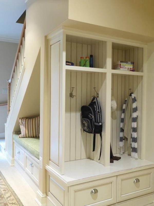 11.-Transform-the-space-under-your-stairs-29-Sneaky-Tips-For-Small-Space-Living