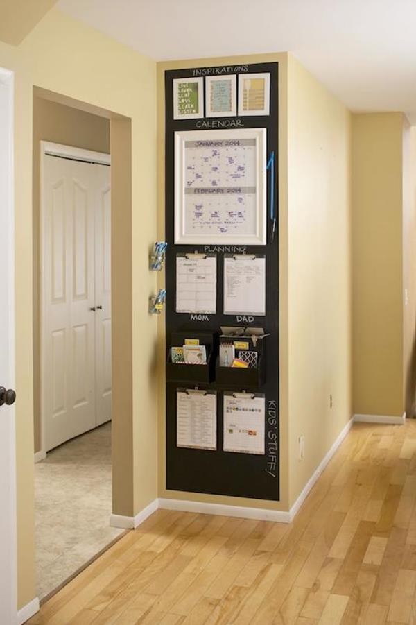 19.-Create-a-small-space-command-center-to-stay-organized-29-Sneaky-Tips-For-Small-Space-Living