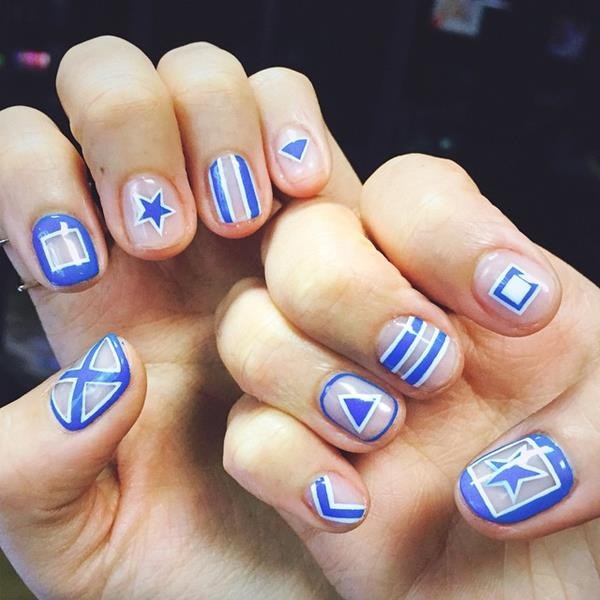 cute-blue-and-white-negative-space-nails-instagram-bmodish