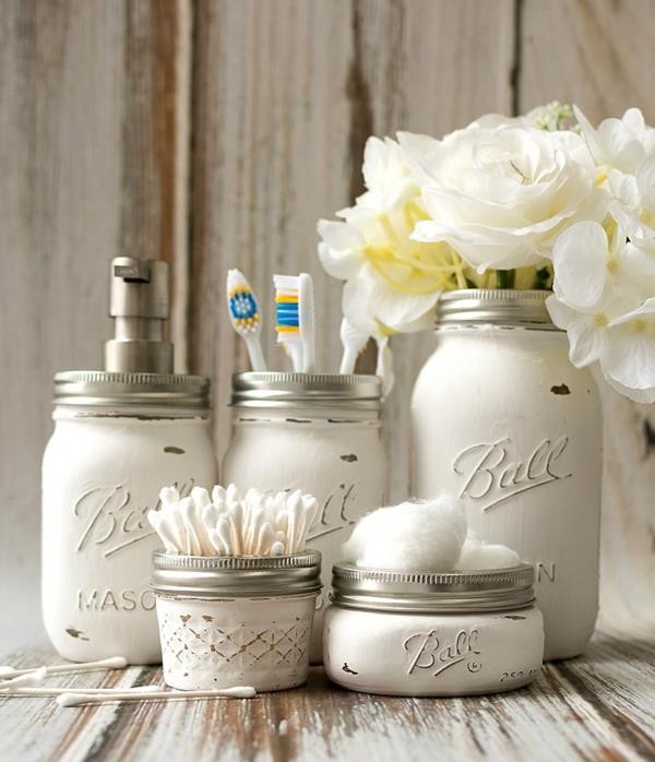 mason-jar-crafts-painted-distressed-bathroom-organizer-soap-dispenser-toothbrush-holder-2-3-of-3-768x893 (Copy)