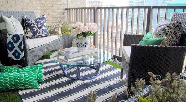 small-balcony-decor