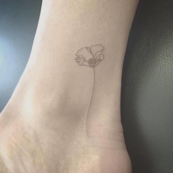 tiny-foot-tattoo-ideas-107-57517e2806924__605 (Copy)