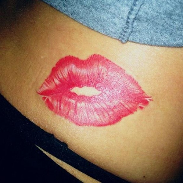 Makeup-Tattoo-Lipstick-Tattoo (Copy)