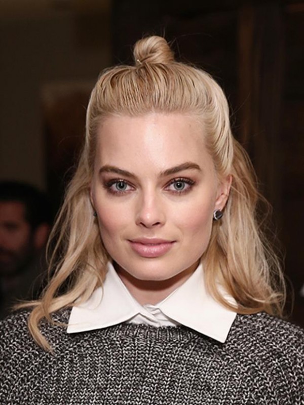 PARK CITY, UT - JANUARY 24: Actress Margot Robbie attends the "Z for Zachariah" Dinner at The Acura Studio on January 24, 2015 in Park City, Utah. (Photo by Neilson Barnard/Getty Images for Acura)