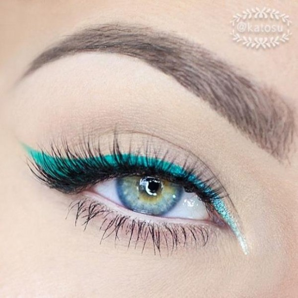 6-tips-on-how-to-rock-colored-eyeliner-7 (Copy)