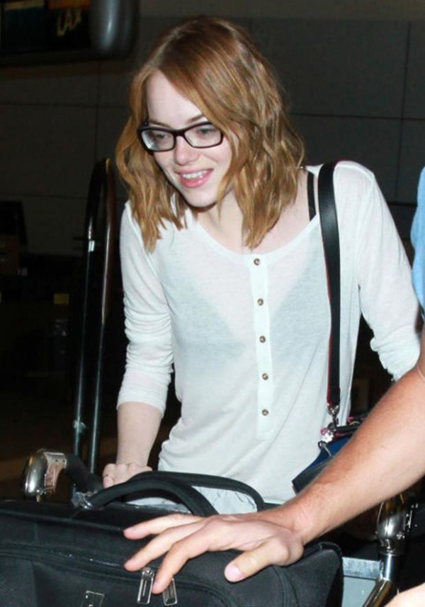 gallery-1432048495-mcx-emma-stone-makeupfree (Copy)