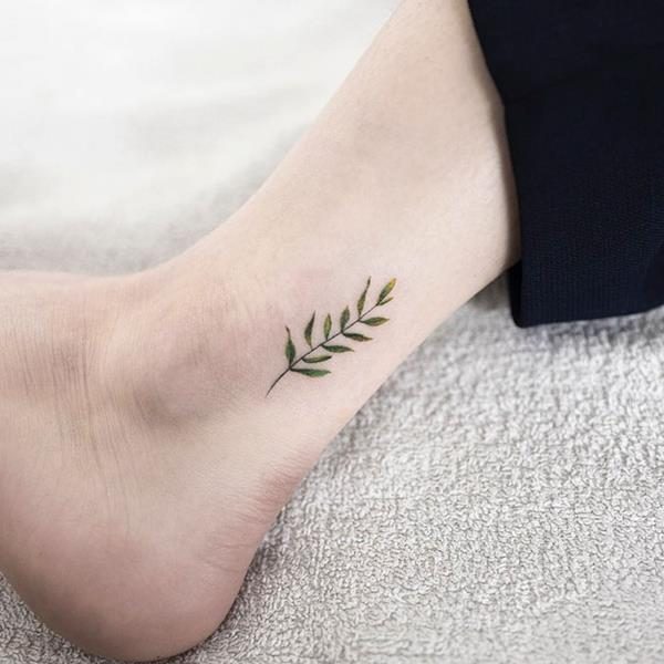 minimalist-tattoo-hongdam-korea-35-57e3a85580f77__700 (Copy)