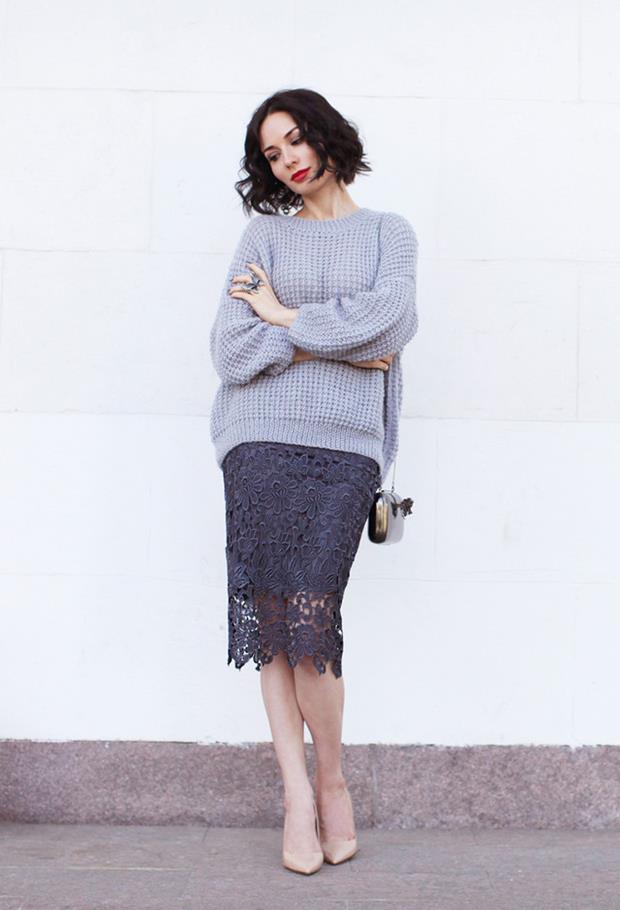 Fashionable-Outfit-Idea-with-Grey-Lace-Skirt