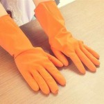 domestic-kitchen-rubber-gloves-to-wash-dishes