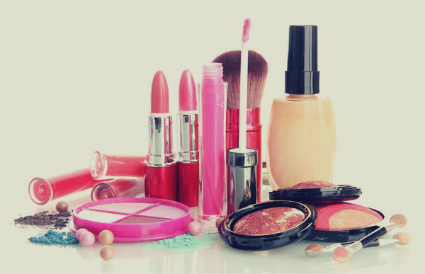 how-to-choose-the-right-cosmetics-for-your-face-products