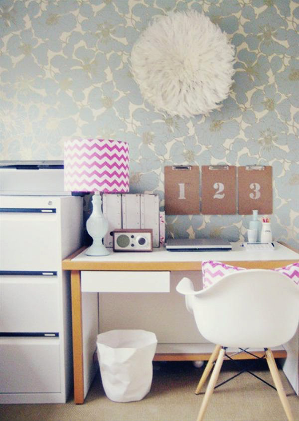 radio-featherwall-pattern-chair-wood-table-board-number-documents-notebook-cute-standlamp-countainerbox-trash-simple