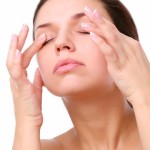 EYE-MASSAGES-for-puffy-eyes