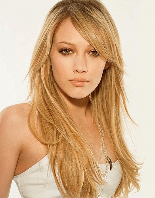 Long-Blonde-Hairstyles-with-Side-Bangs-from-Hillary-Duff-Images