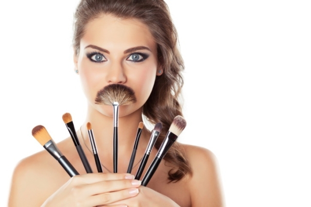 how_to_clean_your_makeup_brushes2