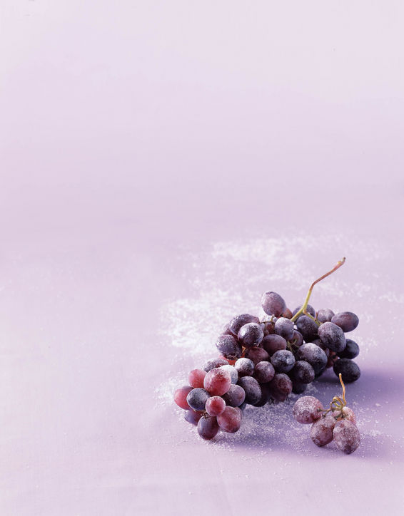 09-frozen-grapes-h724