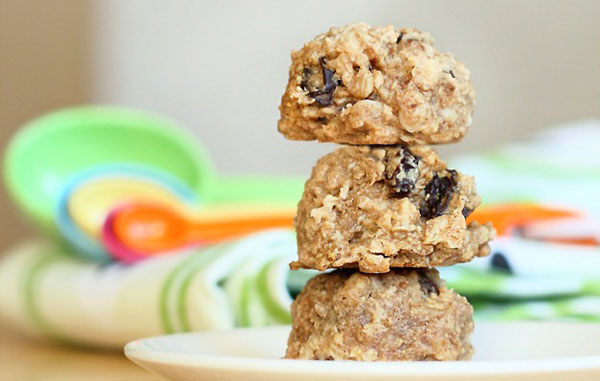 oatmeal-raisin-breakfast-cookies