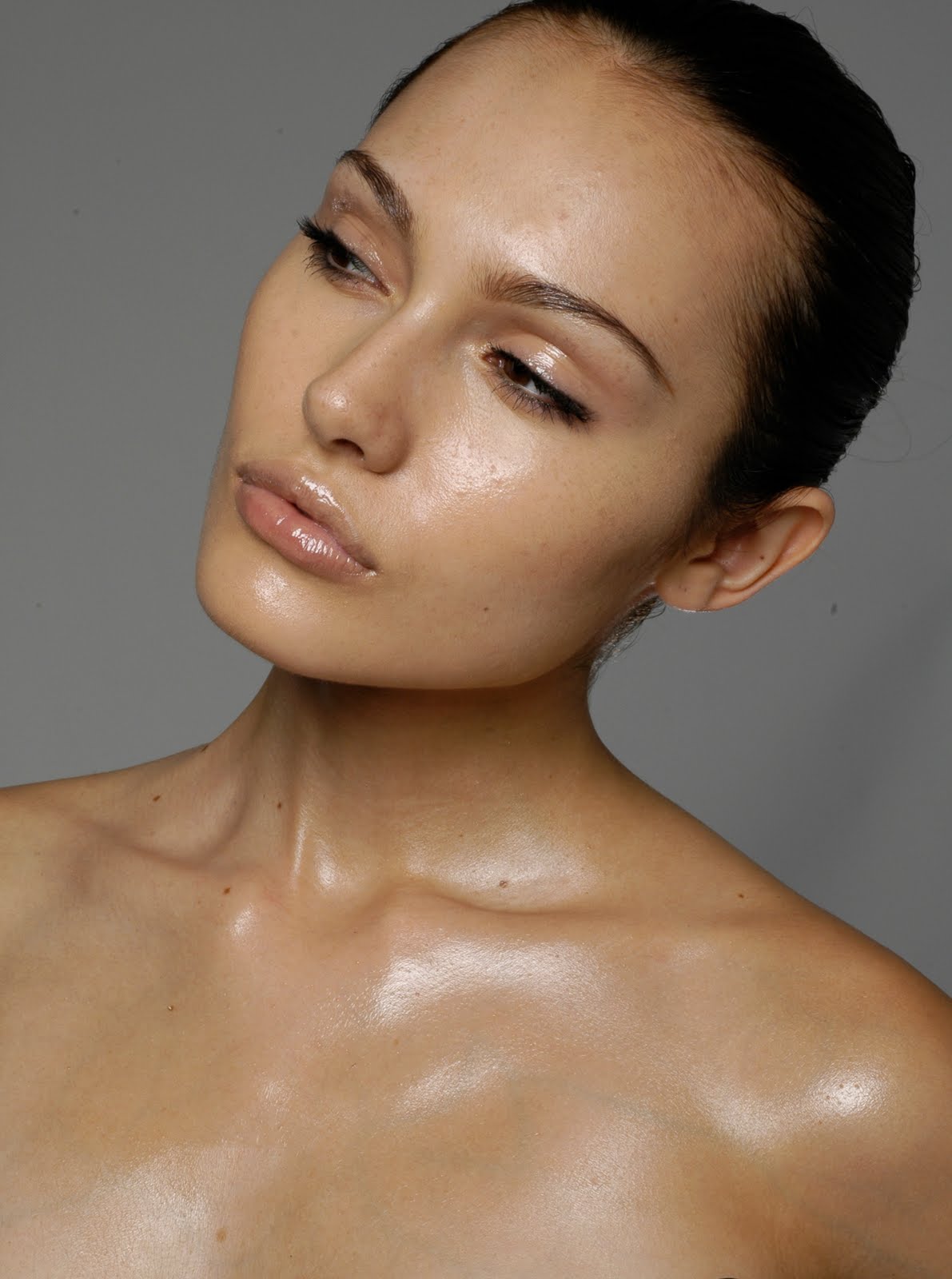 Shiny skin. Dewy Skin. Dewy Skin face. Sofia Skin модель.