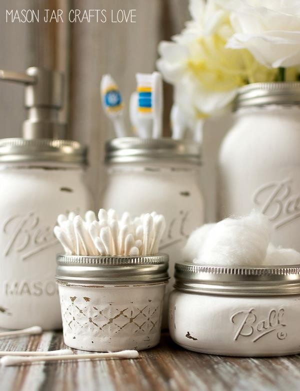 mason-jar-crafts-painted-distressed-bathroom-organizer-soap-dispenser-toothbrush-holder-2-1-of-3-768x1002 (Copy)