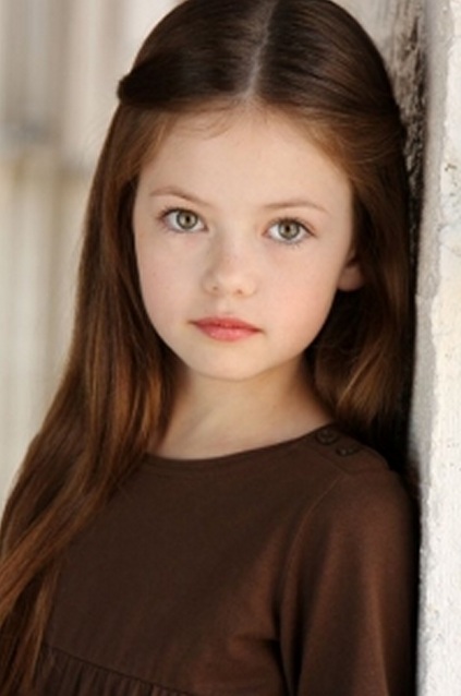 Mackenzie-Foy-aka-Renesmee-Cullen-twilighters-35891401-423-638