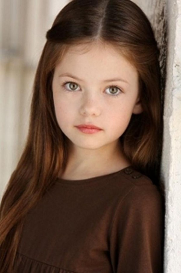 Mackenzie-Foy-aka-Renesmee-Cullen-twilighters-35891401-423-638