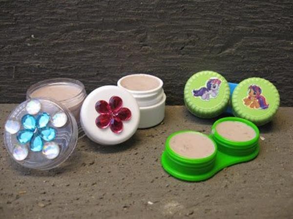 contact-lens-cases-11