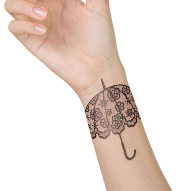 lacy-umbrella-tattoo-on-wrist