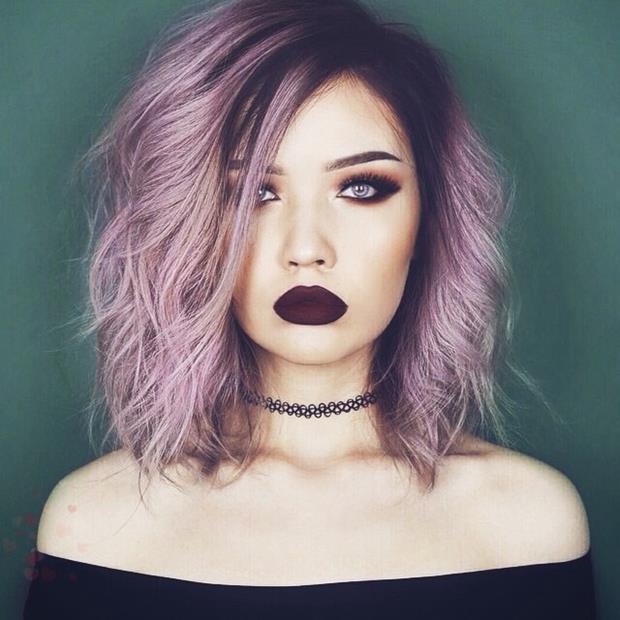 Pastel-Grunge-Dark-Lipstick-Makeup-with-Purple-Hairstyle-and-Choker