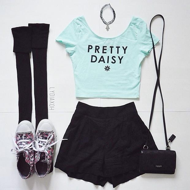 Pastel-Grunge-Outfit-with-Pastel-Crop-Top-Knee-High-Socks-Chokers-Black-Shorts-Floral-Converse-Shoes-and-Black-Purse