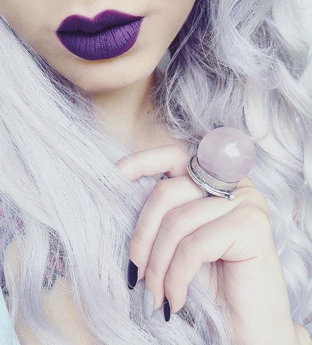 Purple-Lipstick-Makeup-idea-with-Lavender-Hairstyle
