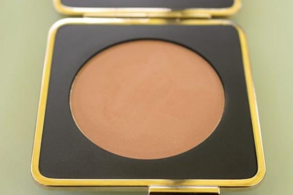 victoria-beckham-estee-lauder-java-sun-bronzer-review-2-650×434